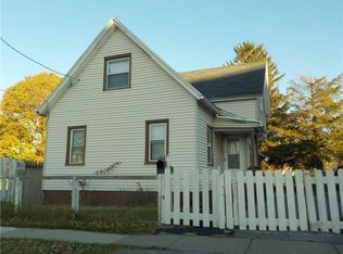 32 Hawkins St, Rochester, NY 14605