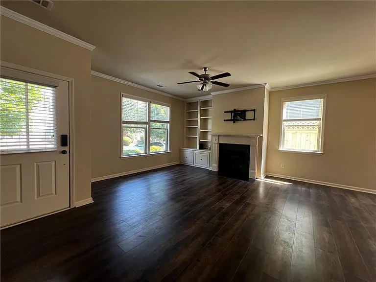 750 Village Field Ct — Photo 8