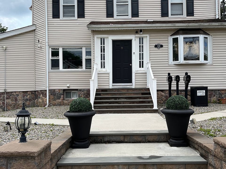 1st image of 630 Ridge St Floor 2