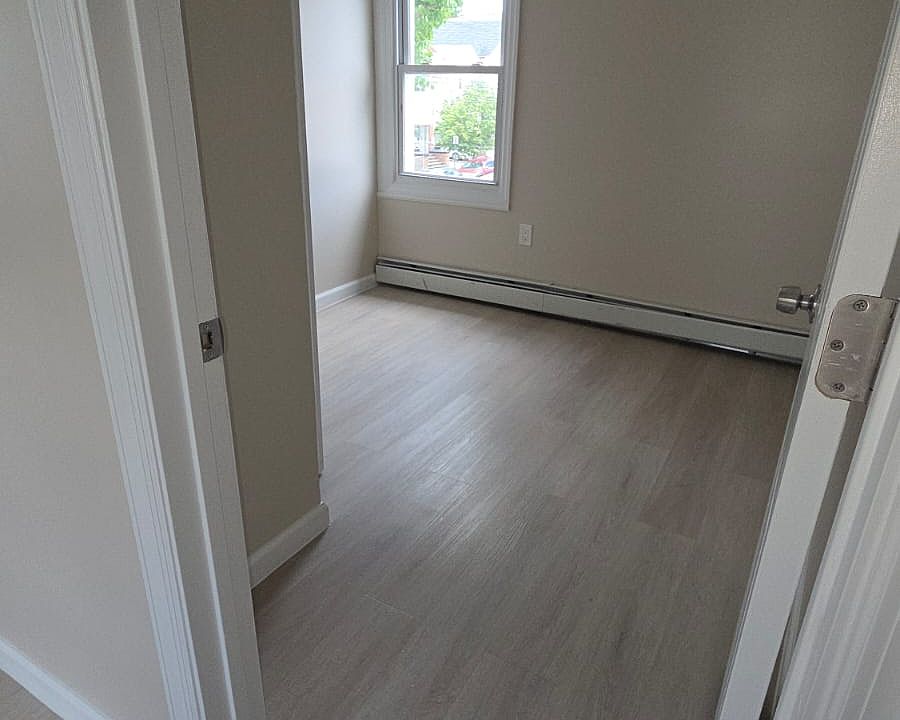 1st image of 211 Marshall St Floor 2