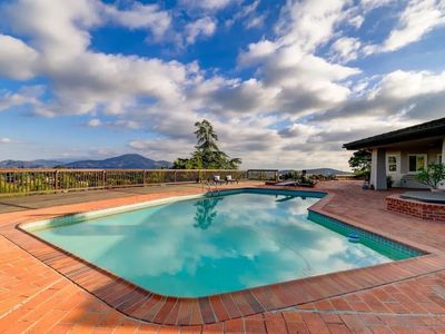 10461 Russell Rd, La Mesa, CA, 91941