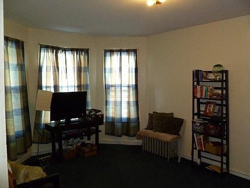 3rd image of 1515 E 66th Pl