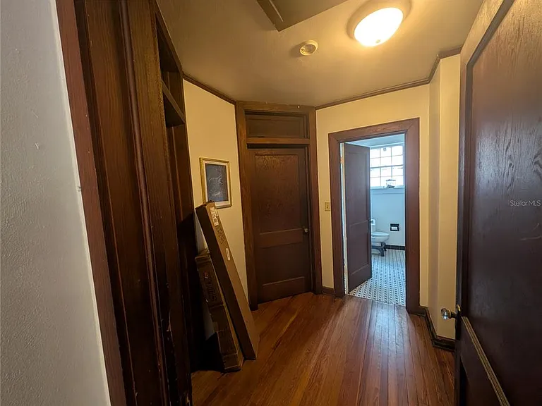 234 SW 3rd St — Photo 17