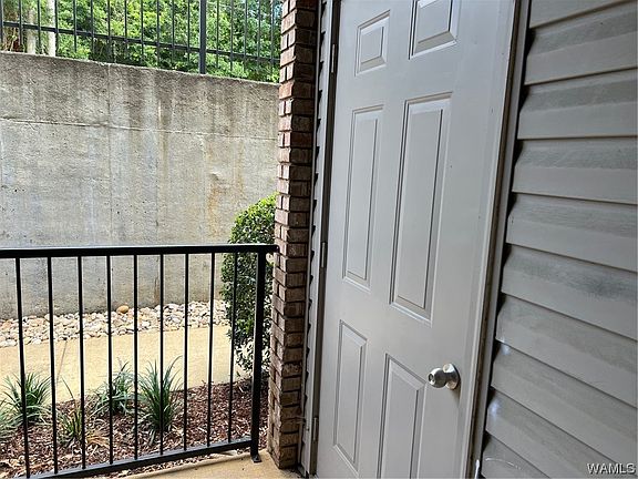 5th image of 2301 Veterans Memorial Pkwy #403