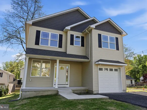 1941 Oakford Ave, Feasterville Trevose, PA 19053
