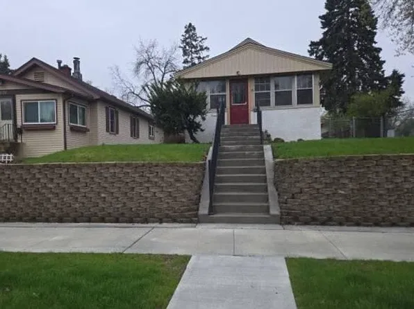 268 Bernard St E, West Saint Paul, MN 55118