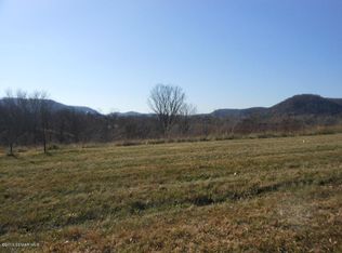 189 Rimrock Rd, Rollingstone, MN 55969