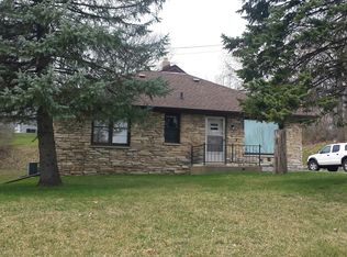 885 S Calhoun Rd, Brookfield, WI 53005