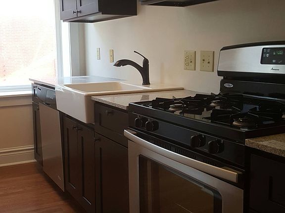 2nd image of 1100 N 3rd St APT 2R