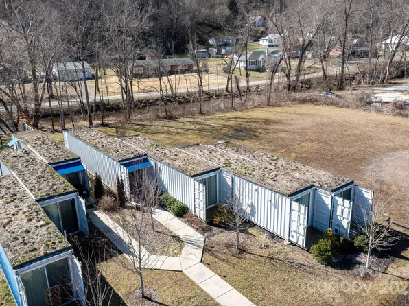 117 Commerce St, Old Fort, NC 28762
