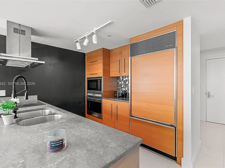 495 Brickell Ave #1704 — Photo 7