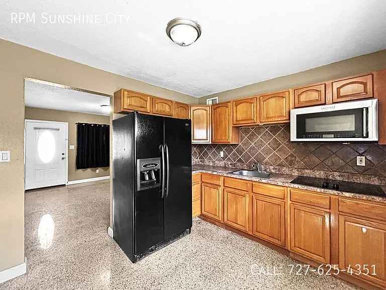 2613 E Clark St #A — Photo 8
