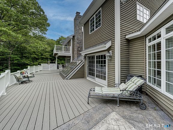 5th image of 344 Andrews Street