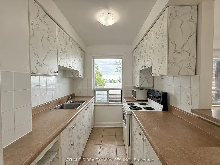 67 Lake Shore Dr #9 — Photo 6