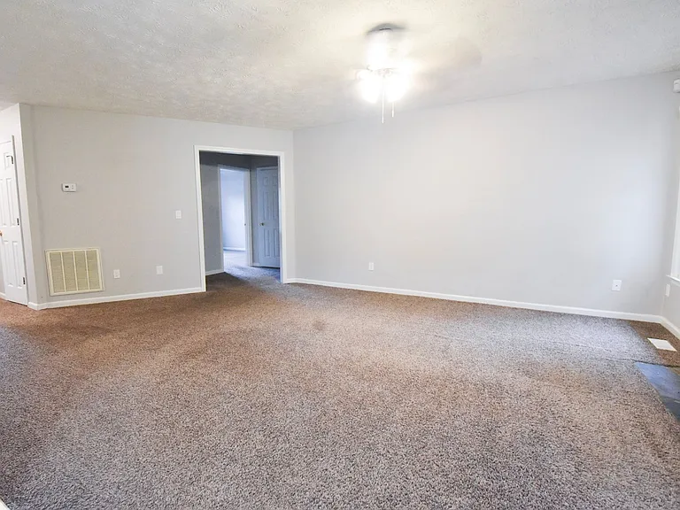 3108 Jimmy Ct — Photo 6