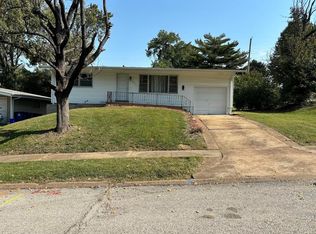 9200 Ellison Dr, Saint Louis, MO 63136
