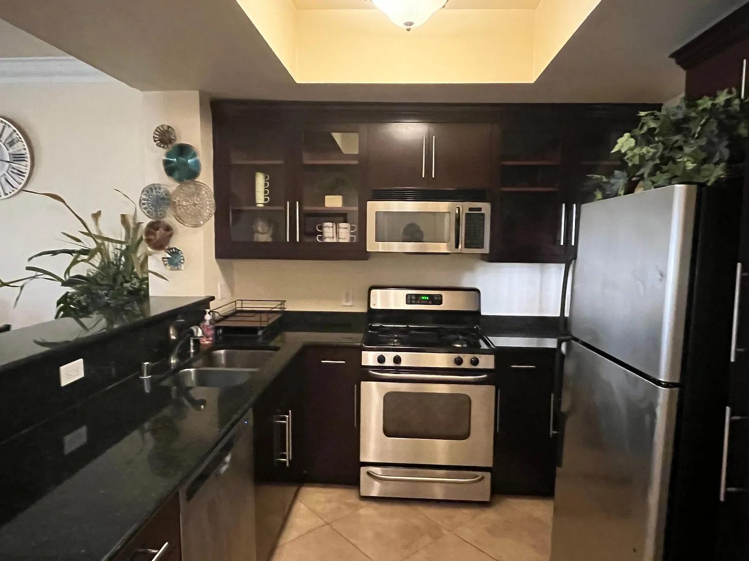 1 bed, 727 sqft, $1,450 — Photo 1
