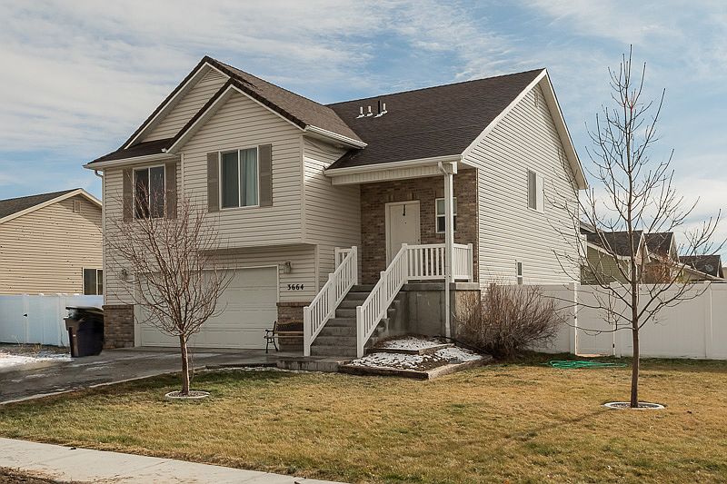 1st image of 3664 E Silverstone Dr