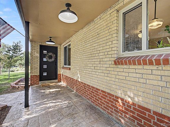 5th image of 2960 S Corona Street