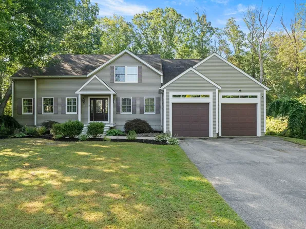 4 Becky's Way, Seabrook, NH 03874