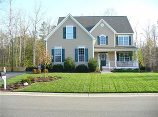 11312 Longtown Dr, Midlothian, VA 23112