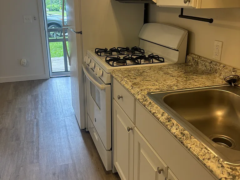 53 Lake Mills Rd #9 — Photo 9