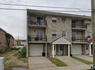 448 Sapphire St, Brooklyn, NY 11208