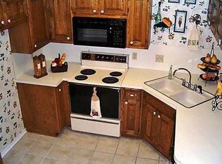 1818 Tanbark #B, Edmond, OK 73034