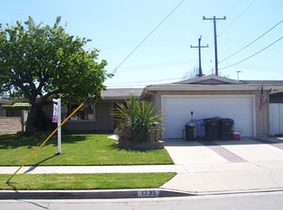 1735 Iowa St, Costa Mesa, CA 92626