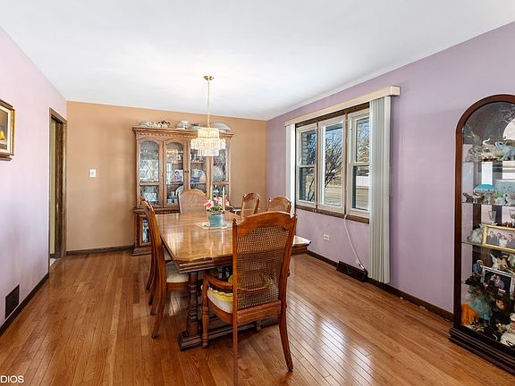 4th image of 10300 Minnick Ave