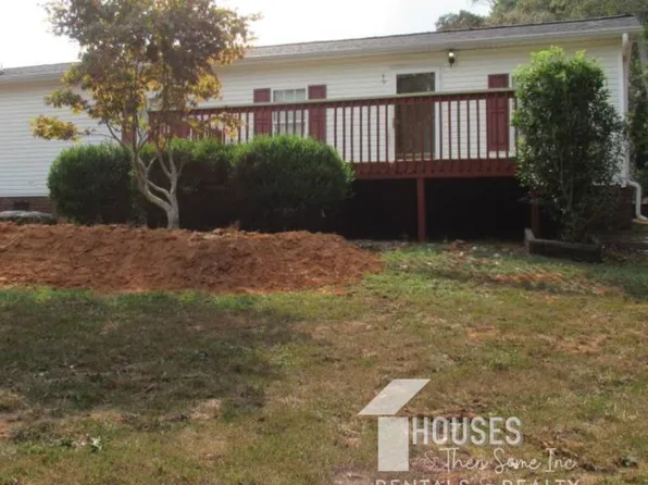 102 Nemo Ln, Easley, SC 29640