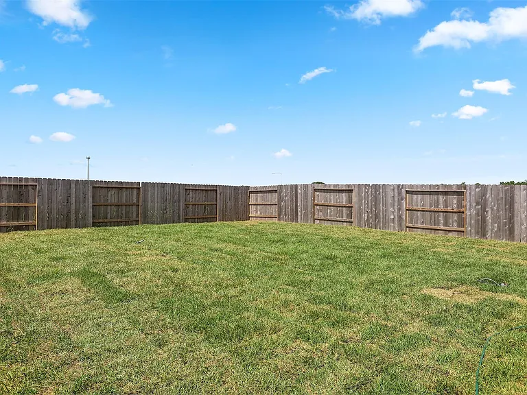 14213 Freeboard Dr — Photo 23