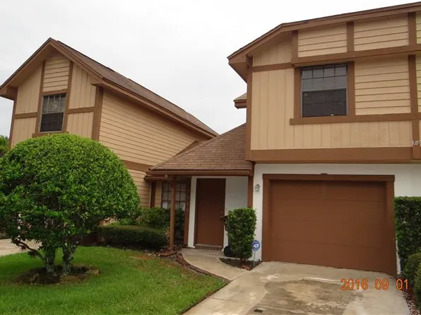 1043 Barcelona Dr, Kissimmee, FL 34741