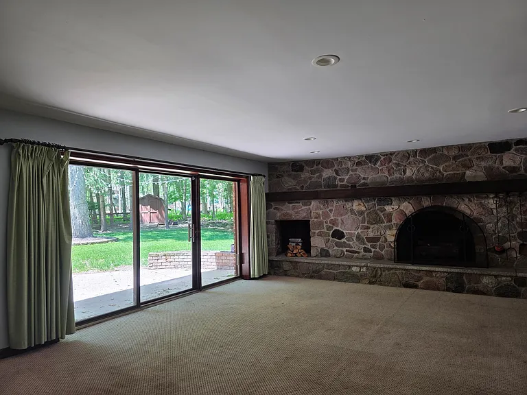 197 Winchester Dr — Photo 5
