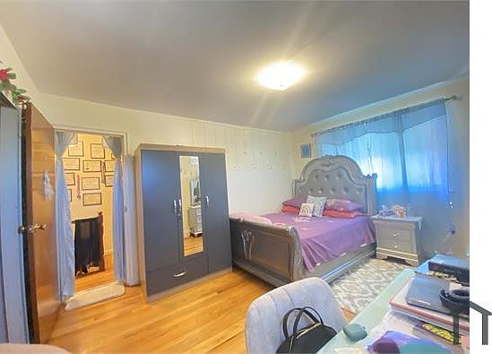1st image of 830 E 227th St Floor 2