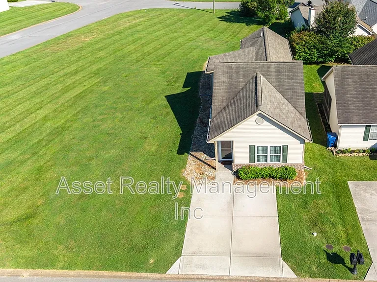 5532 Libby Way — Photo 6