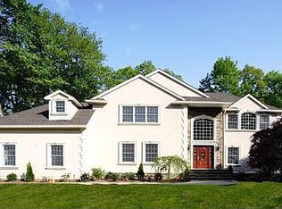 19 Waibel Dr, Allendale, NJ 07401