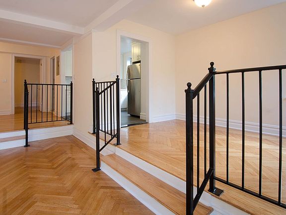 2nd image of 5 W 86th St APT 5E