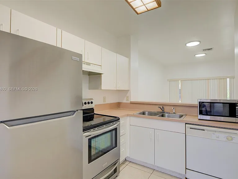 728 SW 122nd Ave #0 — Photo 13