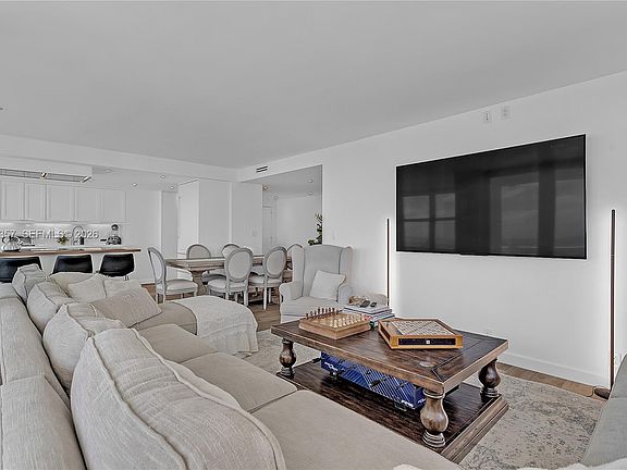 4th image of 1111 Crandon Blvd APT B807