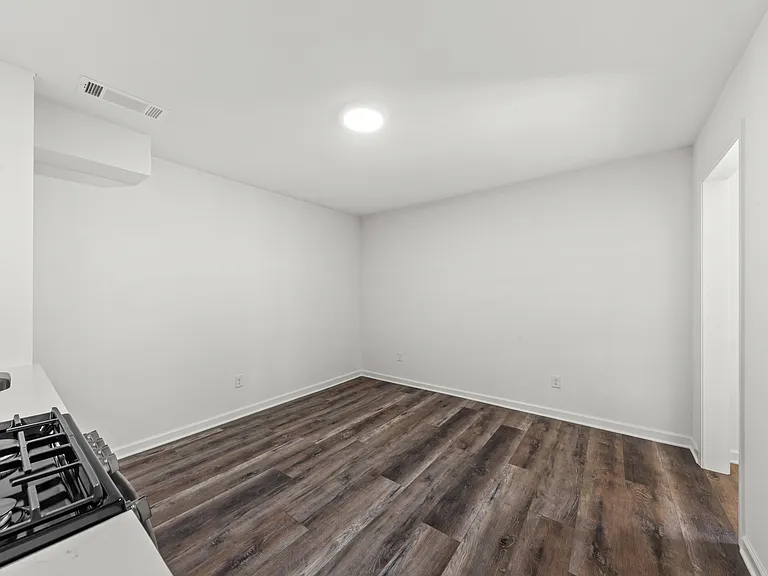 425 S Church St #2 — Photo 6
