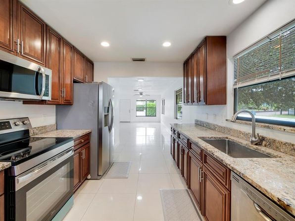 1981 Holman Dr #1