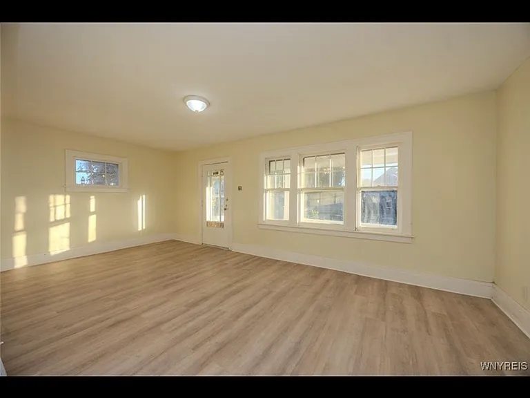 2260 Weston Ave #1 — Photo 2