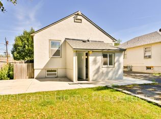 316 SE 4th St #B, College Place, WA 99324