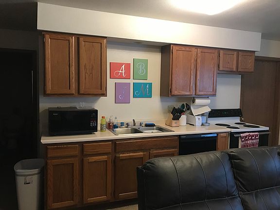 2nd image of 2616 Olive St APT 18