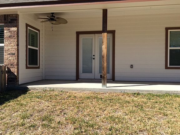 3rd image of 2206 Teton Ave