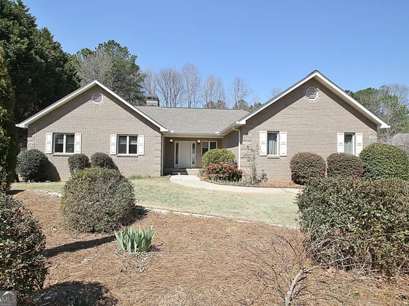 315 Legacy Ln, Peachtree City, GA 30269