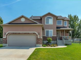 1728 N 2340 W, Clinton, UT 84015