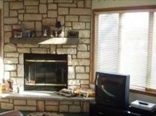 1218 13th Ave, Union Grove, WI 53182