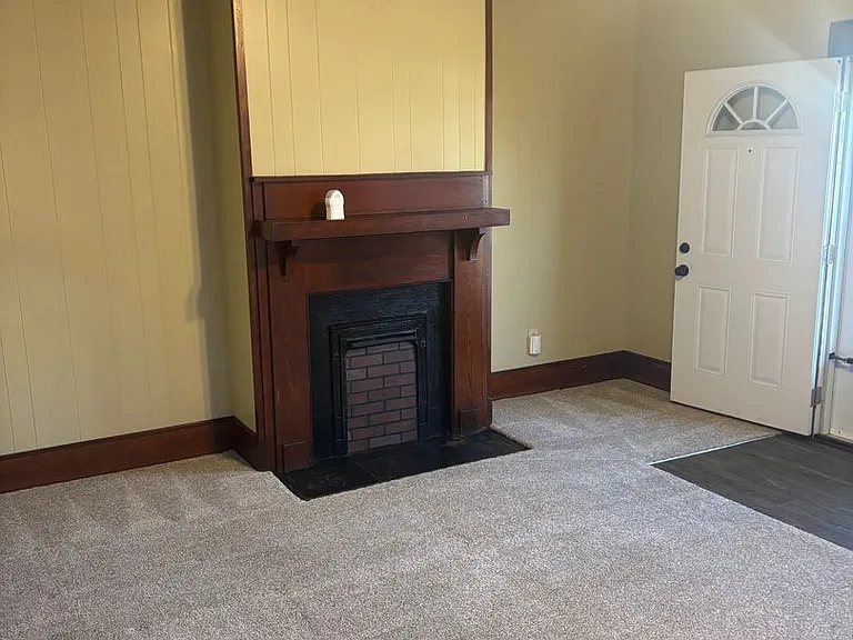 925 Fix St — Photo 3